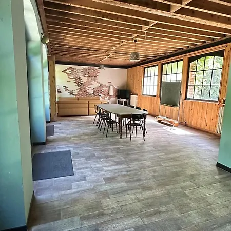 Salle Ancienne Ferme Du Chateau